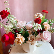 Load image into Gallery viewer, Valentine&#39;s Vase Arrangement